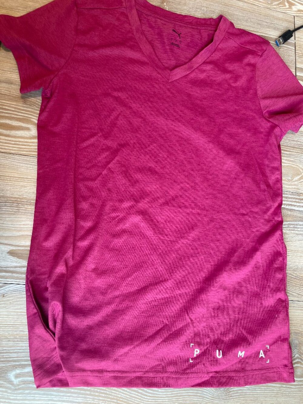 Puma Women's T-shirt Rose/Wine Size Small